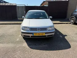 Grijs Gebruikt 1998 VW Golf IV Trendline Hatchback | € 2.000 (Duur)