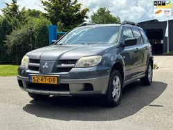 Grijs Gebruikt 2005 Mitsubishi Outlander Invite+ SUV | € 2.250 (Goede deal)