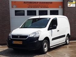Wit Gebruikt 2017 Peugeot Partner S Van | € 5.499 (Goede deal)