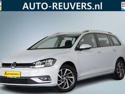 Wit Gebruikt 2017 VW Golf VII Sound Stationwagen | € 15.900 (Eerlijke prijs)