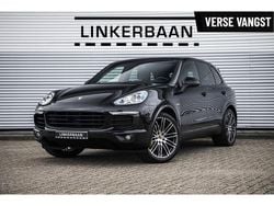 Zwart Gebruikt 2017 Porsche Cayenne Sport SUV | € 47.945