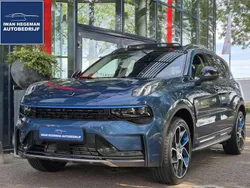 Blauw, metallic lak Gebruikt 2022 Lynk & Co 01 SUV | € 24.890 (Eerlijke prijs)