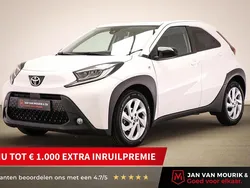 Wit Gebruikt 2022 Toyota Aygo Hatchback | € 17.195 (Eerlijke prijs)