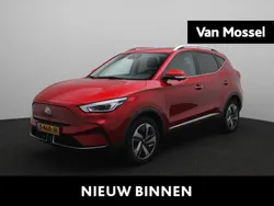 Rood Gebruikt 2022 MG ZS Luxury Sedan | € 25.995 (Eerlijke prijs)