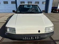 Wit Gebruikt 1987 Renault 21 Stationwagen | € 6.950