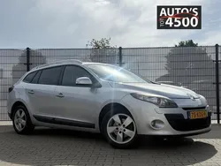 Grijs Gebruikt 2009 Renault Mégane GrandTour Dynamique Stationwagen | € 2.950 (Eerlijke prijs)