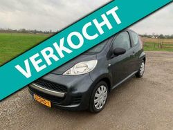 Grijs Gebruikt 2011 Peugeot 107 Hatchback | € 3.450 (Eerlijke prijs)