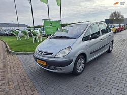 Grijs Gebruikt 2003 Citroën Xsara Picasso MPV | € 1.999 (Eerlijke prijs)