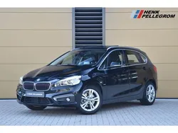 Zwart Gebruikt 2017 BMW 220 Executive Stationwagen | € 19.950 (Eerlijke prijs)