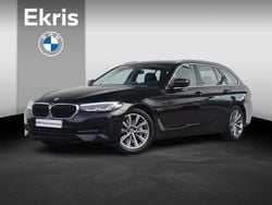 Zwart Gebruikt 2023 BMW 530e Comfort Edition Stationwagen | € 37.900 (Super prijs)