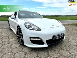 Wit, metallic lak Gebruikt 2012 Porsche Panamera Platinum Edition Sedan | € 32.995 (Eerlijke prijs)