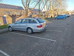 Zilver Gebruikt 2004 Mercedes E320 Elegance Stationwagen | € 3.950 (Iets duurder)