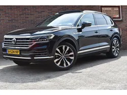 Zwart Gebruikt 2019 VW Touareg R-line SUV | € 37.449 (Iets duurder)