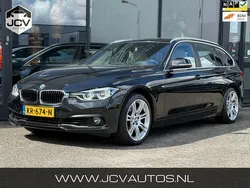 Zwart, metallic lak Gebruikt 2016 BMW 320 Executive Stationwagen | € 14.888 (Eerlijke prijs)