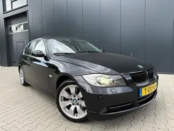 Zwart Gebruikt 2005 BMW 330 Executive Sedan | € 6.399 (Goede deal)