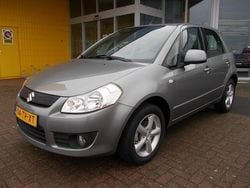 Grijs, metallic lak Gebruikt 2007 Suzuki SX4 Exclusive Hatchback | € 4.850 (Duur)