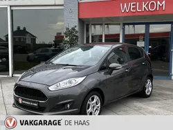 Grijs Gebruikt 2017 Ford Fiesta Style Hatchback | € 9.950 (Eerlijke prijs)