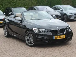 Zwart Gebruikt 2017 BMW M240 Executive Cabriolet | € 35.950 (Eerlijke prijs)