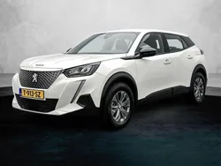 Wit Gebruikt 2023 Peugeot e-2008 Active SUV | € 22.675 (Eerlijke prijs)