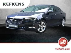 Blauw Gebruikt 2020 Opel Insignia Executive Hatchback | € 23.800 (Eerlijke prijs)
