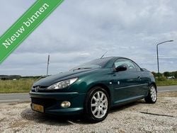 Groen Gebruikt 2003 Peugeot 206 CC Roland Garros Cabriolet | € 1.299 (Eerlijke prijs)