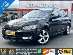 Zwart, metallic lak Gebruikt 2015 Skoda Octavia Elegance Stationwagen | € 7.990 (Eerlijke prijs)