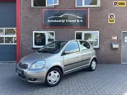 Grijs Gebruikt 2005 Toyota Yaris Hatchback | € 3.595 (Eerlijke prijs)