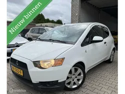 Wit Gebruikt 2009 Mitsubishi Colt Hatchback | € 3.250 (Eerlijke prijs)