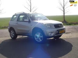 Grijs Gebruikt 2004 Toyota RAV4 Luna SUV | € 7.250 (Eerlijke prijs)