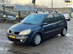 Grijs Gebruikt 2007 Renault Scénic II Dynamique MPV | € 1.849 (Eerlijke prijs)