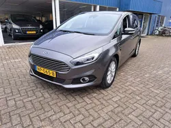 Grijs Gebruikt 2017 Ford S-MAX Titanium MPV | € 17.450 (Iets duurder)