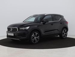 Zwart Gebruikt 2022 Volvo XC40 Inscription SUV | € 33.700 (Eerlijke prijs)