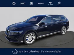 Zwart Gebruikt 2023 VW Passat Business Stationwagen | € 41.750 (Iets duurder)