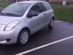 Grijs Gebruikt 2008 Toyota Yaris Hatchback | € 2.999 (Eerlijke prijs)