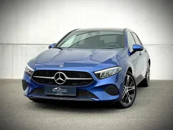 Blauw, metallic lak Gebruikt 2024 Mercedes A250 Luxury Hatchback | € 33.950 (Super prijs)