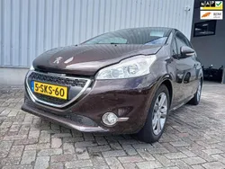 Bruin Gebruikt 2013 Peugeot 208 Allure Hatchback | € 2.250 (Super prijs)