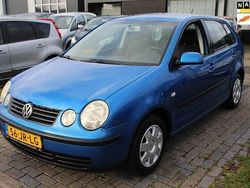 Blauw Gebruikt 2003 VW Polo Comfortline Hatchback | € 950 (Goede deal)
