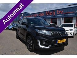 Zwart Gebruikt 2022 Suzuki Vitara Style SUV | € 20.999 (Goede deal)