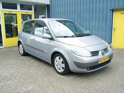 Beige Gebruikt 2004 Renault Scénic II Expression MPV | € 1.495