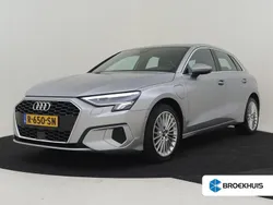 Grijs Gebruikt 2022 Audi A3 Sportback Advanced Hatchback | € 28.900 (Goede deal)