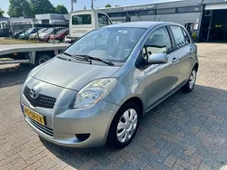 Grijs Gebruikt 2006 Toyota Yaris Hatchback | € 2.950 (Eerlijke prijs)