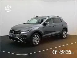 Zwart Nieuw 2025 VW T-Roc Edition SUV | € 35.750 (Goede deal)