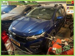 Blauw Gebruikt 2022 Dacia Sandero Comfort Hatchback | € 18.250 (Iets duurder)