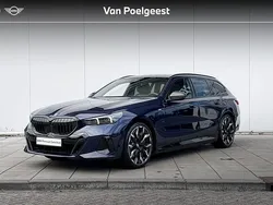Bmw individual tansanit metallic (c3z) (donker blauw metallic) Gebruikt 2024 BMW 530e Executive Stationwagen | € 78.900