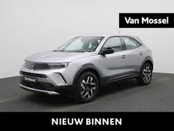 Grijs Gebruikt 2023 Opel Mokka-e Elegance SUV | € 21.940 (Eerlijke prijs)
