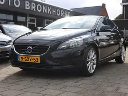 Zwart Gebruikt 2013 Volvo V40 Summum Stationwagen | € 4.950 (Eerlijke prijs)