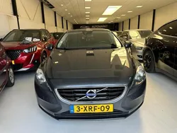 Grijs Gebruikt 2013 Volvo V40 Summum Stationwagen | € 9.950 (Goede deal)