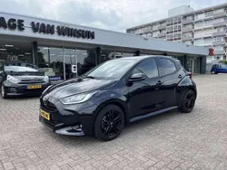 Zwart Gebruikt 2021 Toyota Yaris Hybrid Hatchback | € 19.900 (Goede deal)