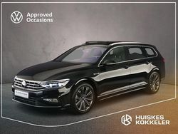 Zwart Gebruikt 2023 VW Passat Business Stationwagen | € 35.900 (Duur)