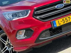 Rood Gebruikt 2018 Ford Kuga ST-Line SUV | € 17.425 (Eerlijke prijs)
